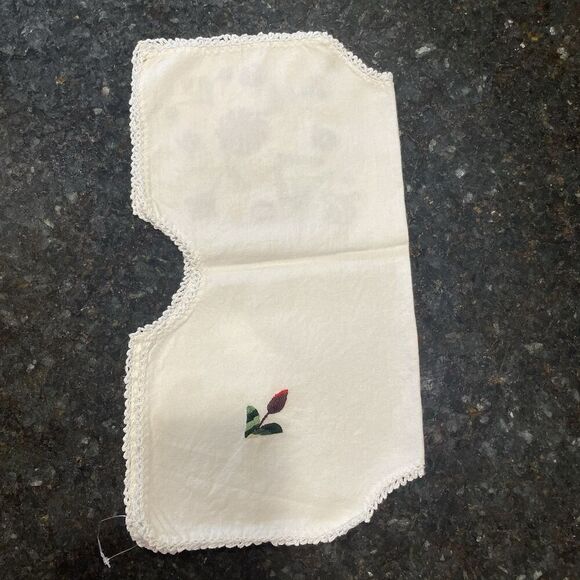 Vintage Embroidered Linen Bread Basket Napkin Flowers in Vibrant Colors 17x16" - Picture 6 of 11